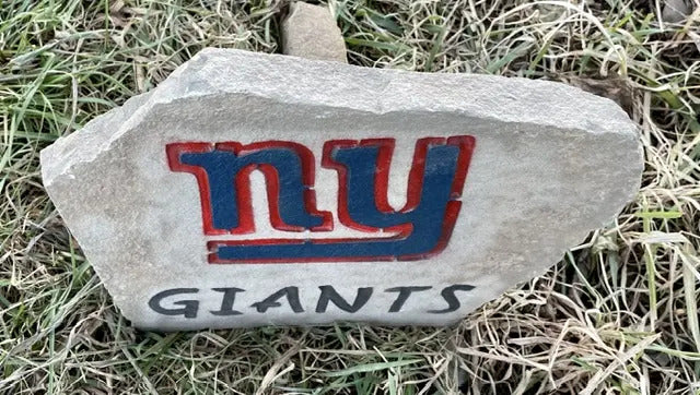New York Giants fan stone alternate view