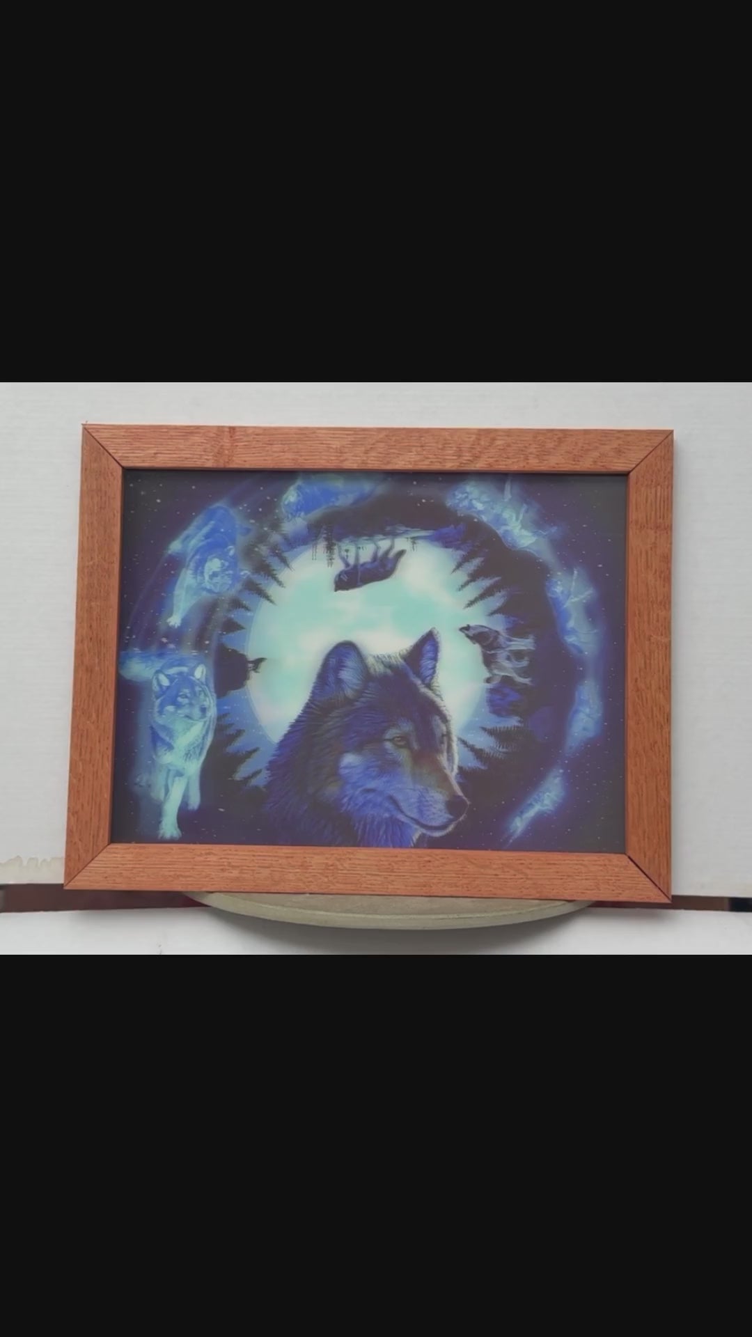 Wolf Beneath the Moon – 3D Lenticular Art